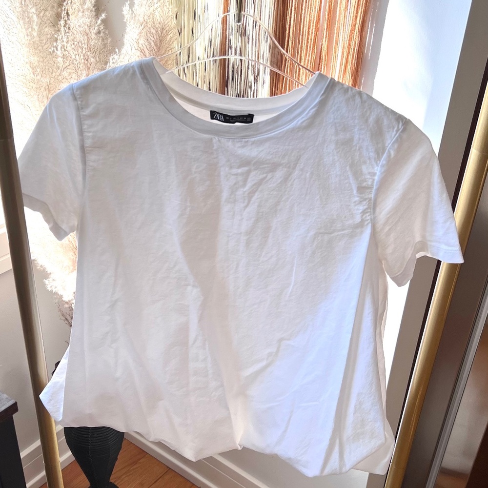 Ballon Hem Relaxed Zara Tee